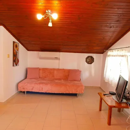 Fuer 3 Personen Ca 30 Qm In Banjole, Istrien Istrische Riviera *