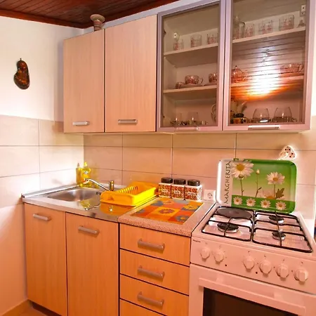 Apartment Fuer 3 Personen Ca 30 Qm In Banjole, Istrien Istrische Riviera